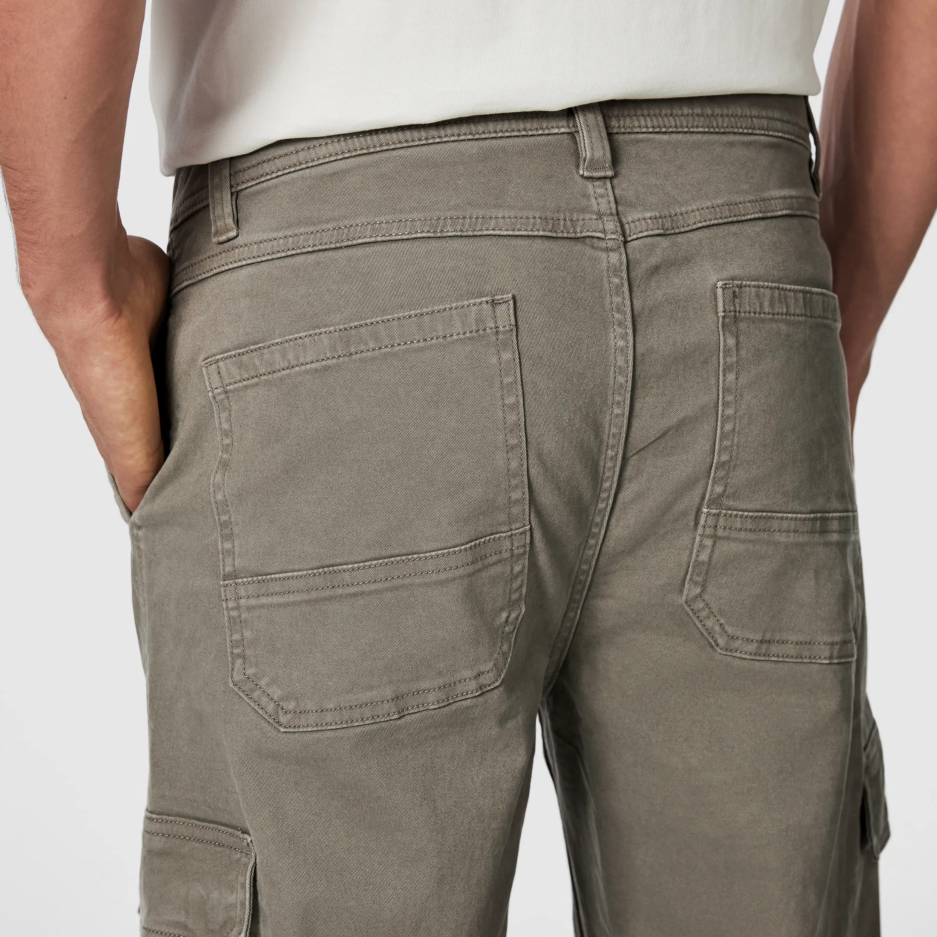 2419-green-reaves-cargo-pant-green-1.webp