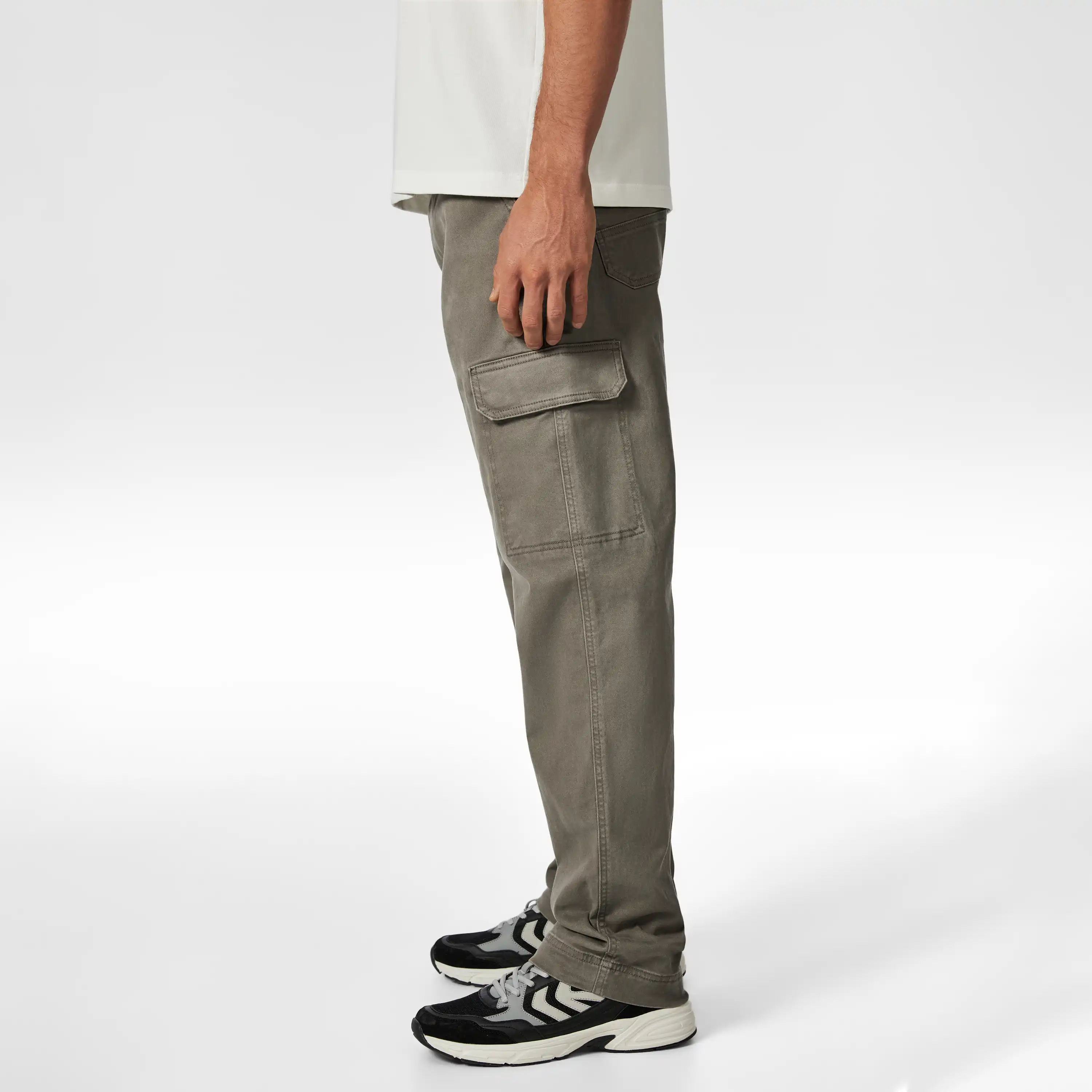 2419-green-reaves-cargo-pant-green-1.webp