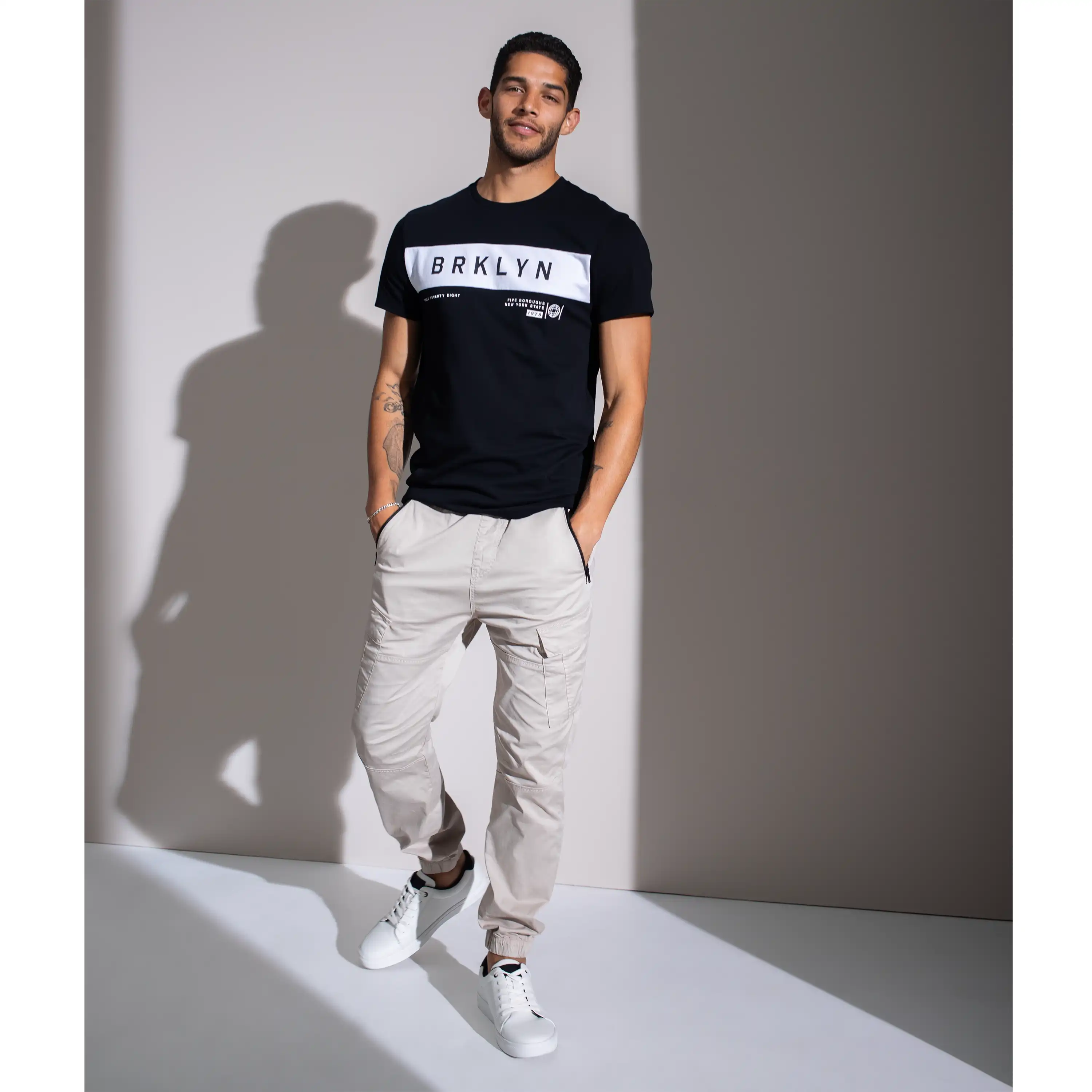 4031-black-nolan-graphic-crew-neck-tee-black-1.webp