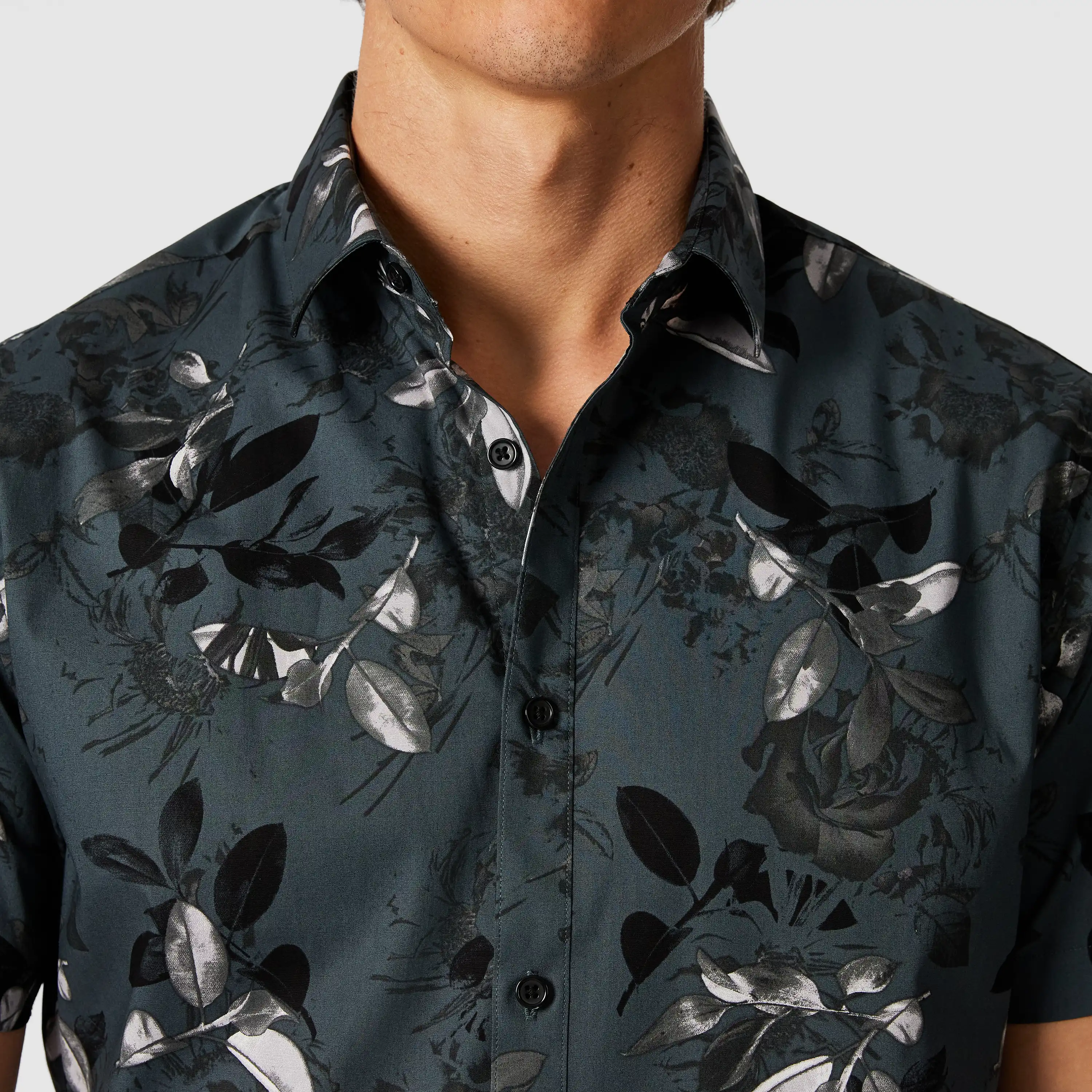 4312-green-adrian-foliage-slim-stretch-short-sleeve-shirt-green-1.webp